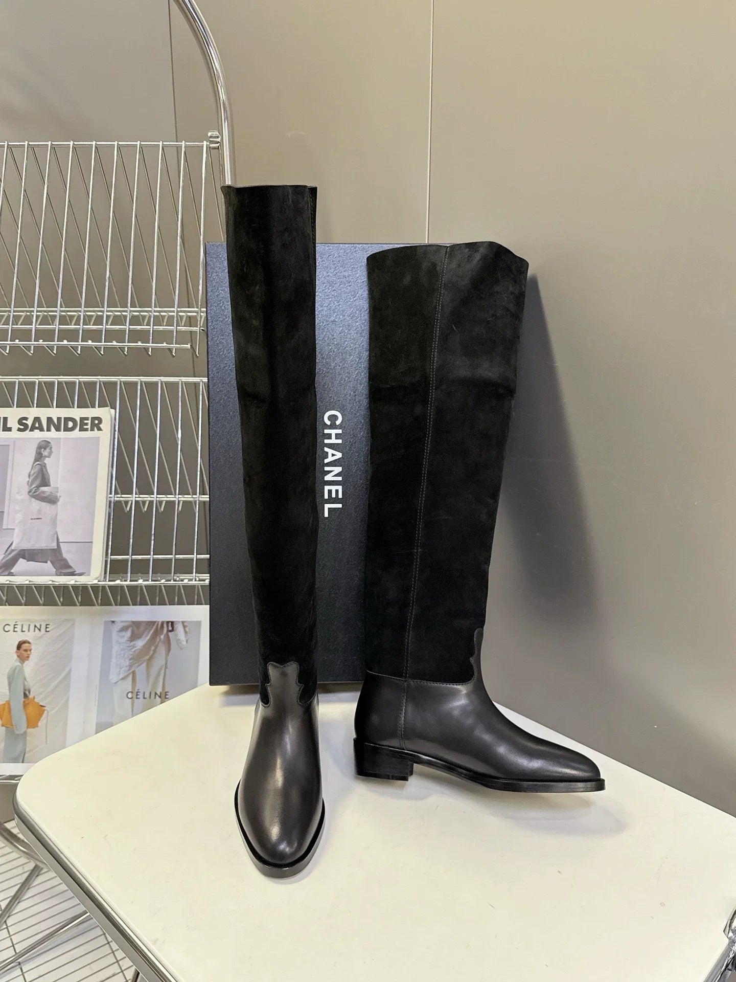25B straight boots