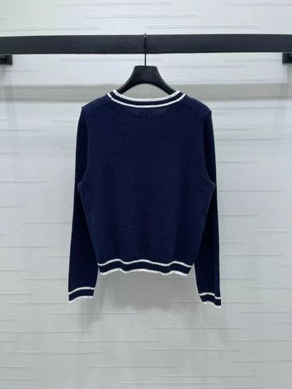 25fw Double C sweater
