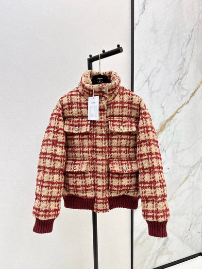25 Skiing tweed plaid stand up collar down