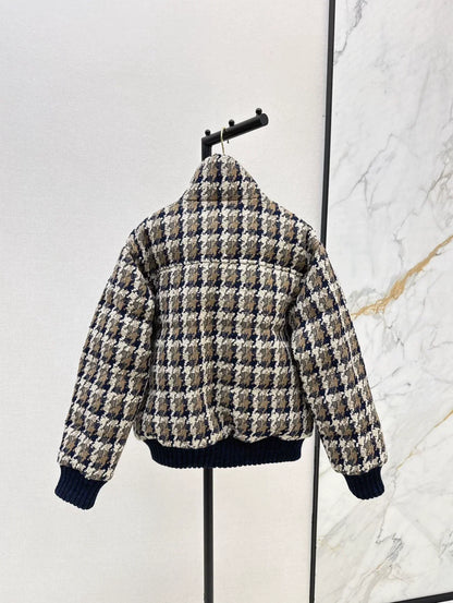 25 Skiing tweed plaid stand up collar down