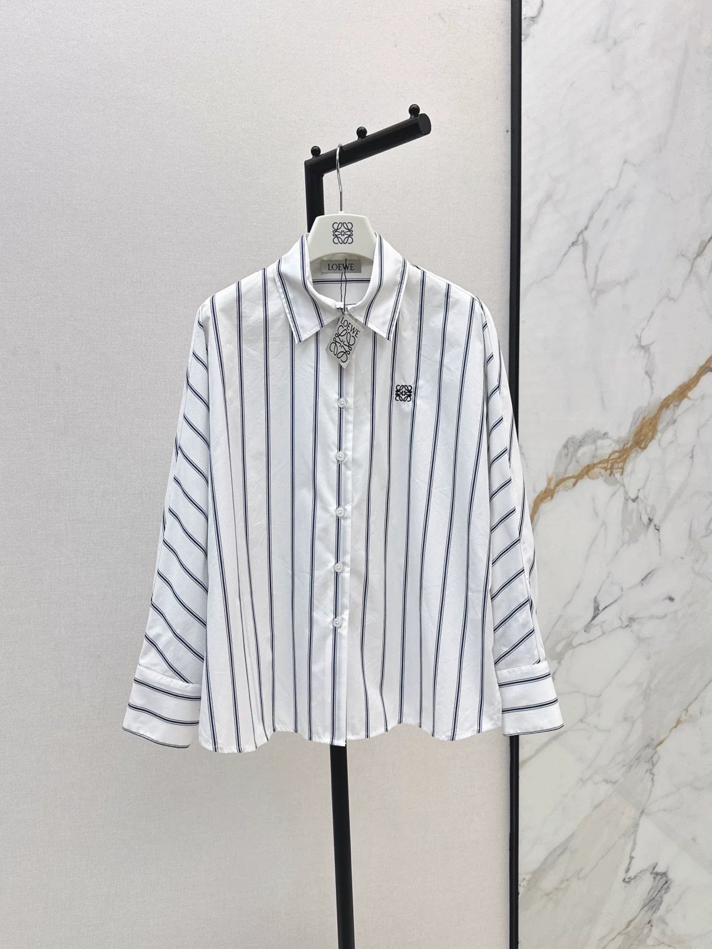 25fw Embroidered bat sleeve shirt