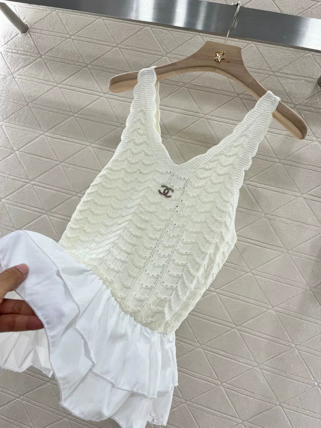 2025 new lace stitching knitted vest
