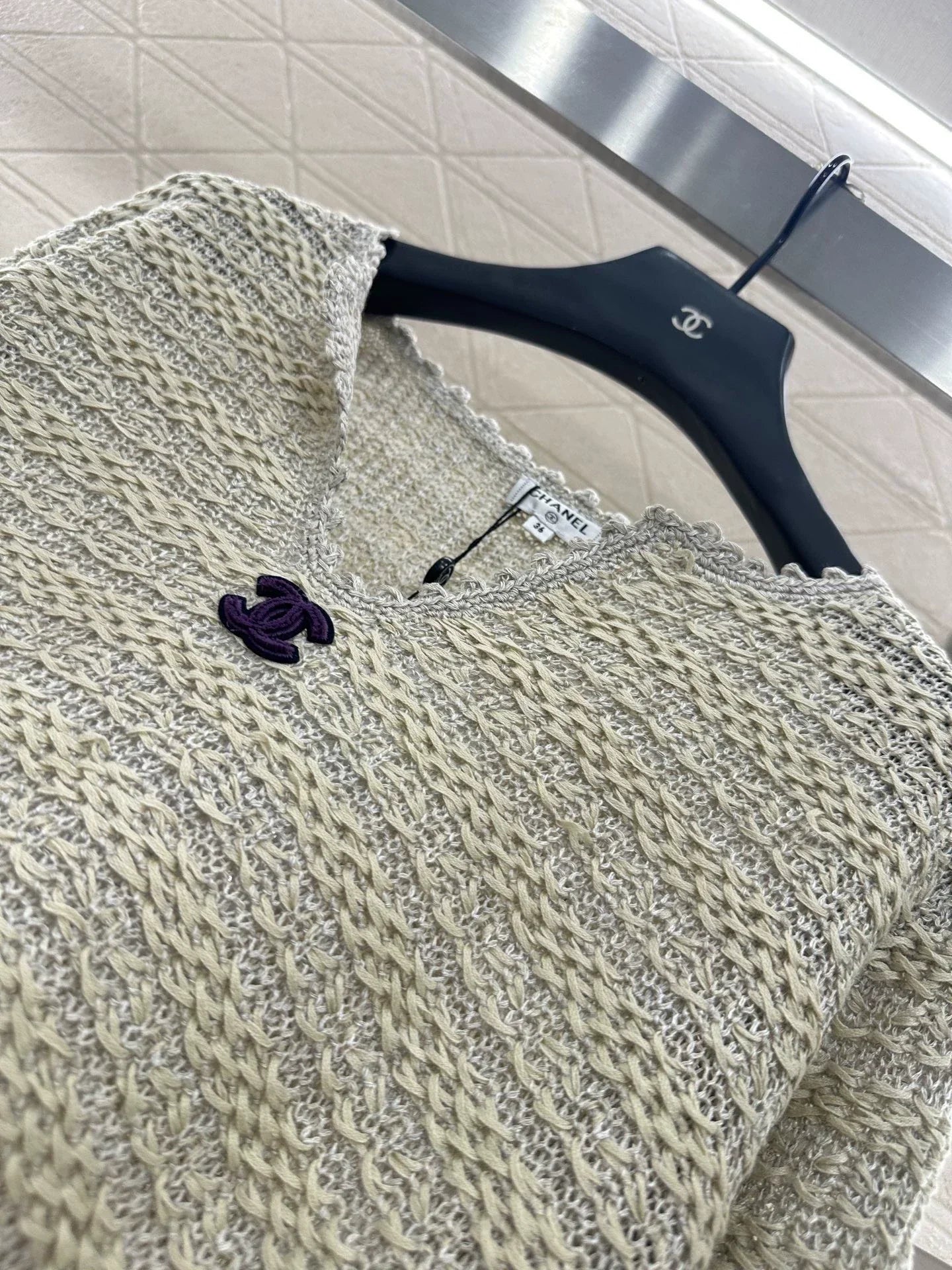 C 25 Horizontal striped knitted long sleeves