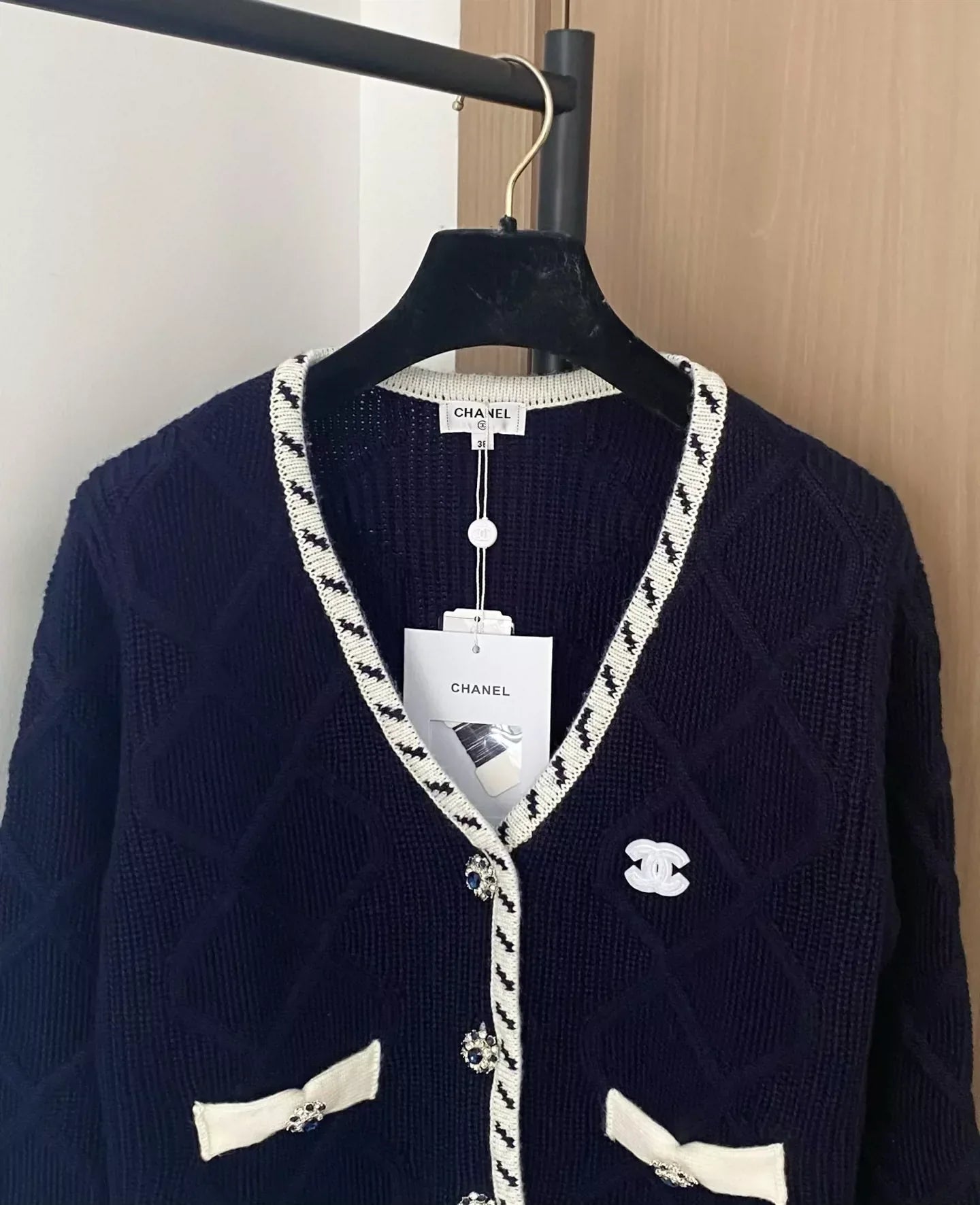25fw LOGO cardigan