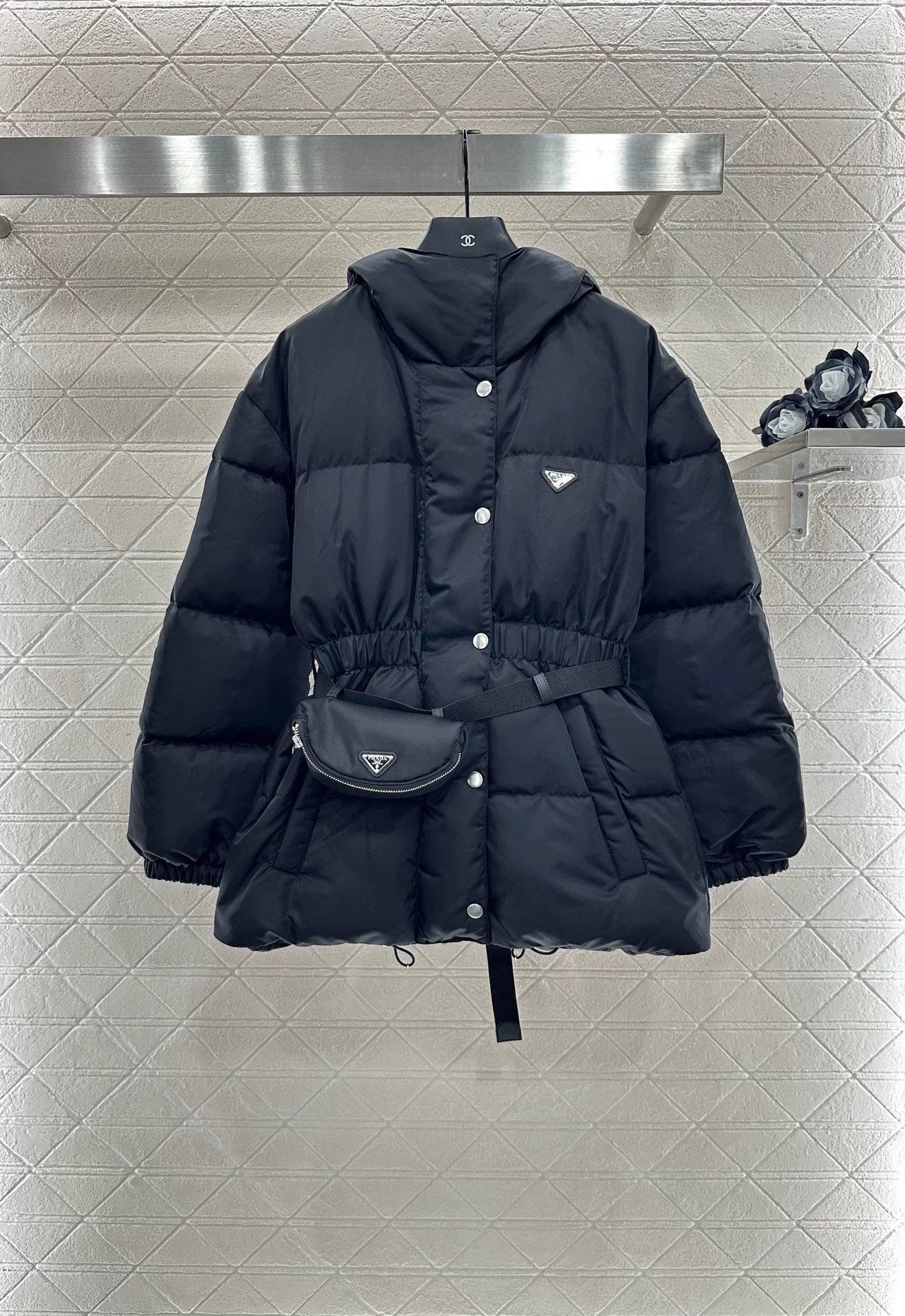 25fw Hooded waist bag, waist cinching down jacket