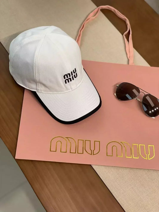25 New baseball caps
