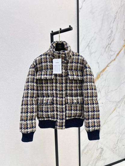 25 Skiing tweed plaid stand up collar down