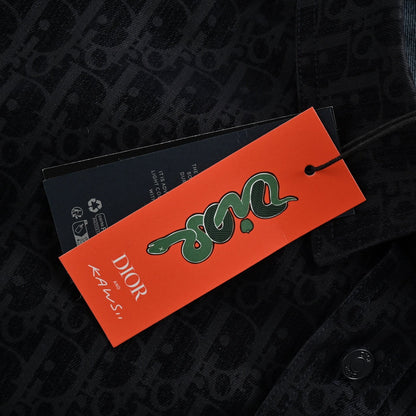 Co-branded Year of the Snake limited edition presbyopia all-over printed denim suit