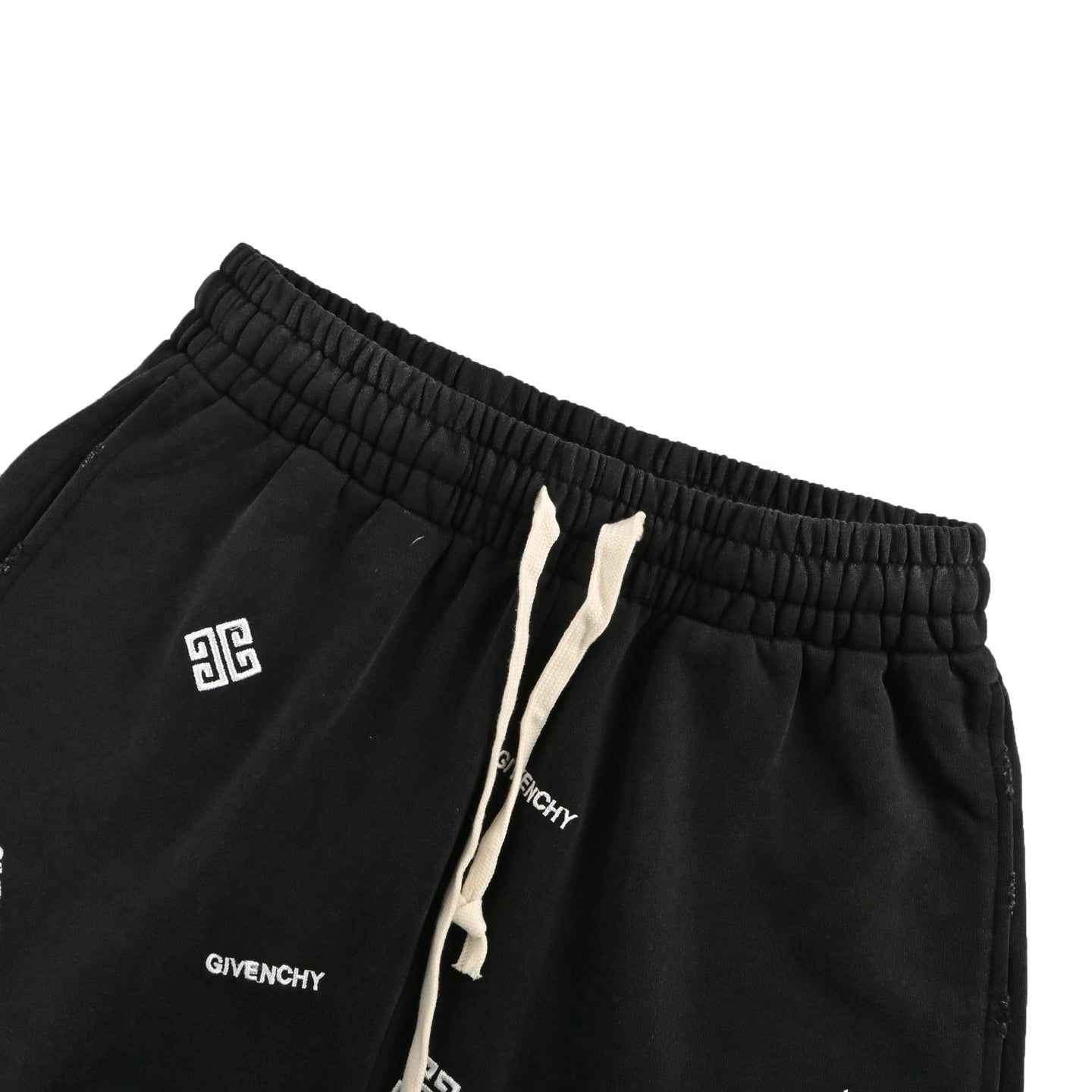 GV 25 Washed embroidery damages shorts
