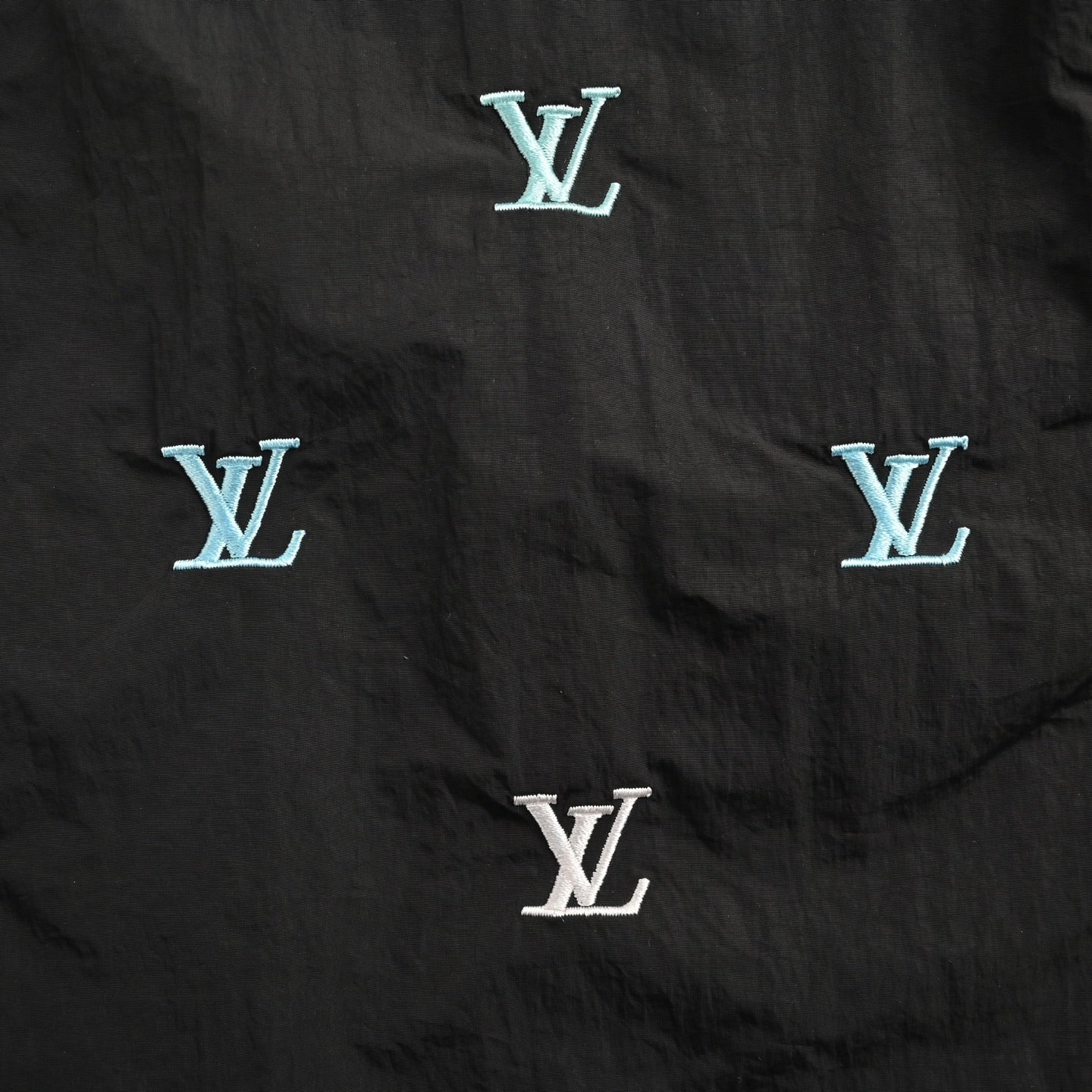 25ss gradient embroidered small label beach shorts
