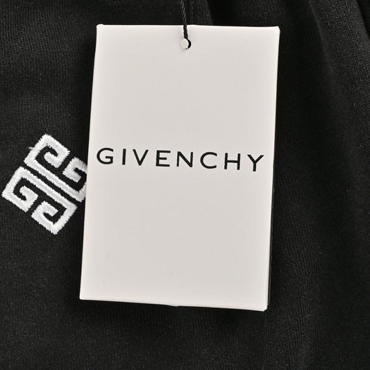 GV 25 Washed embroidery damages shorts