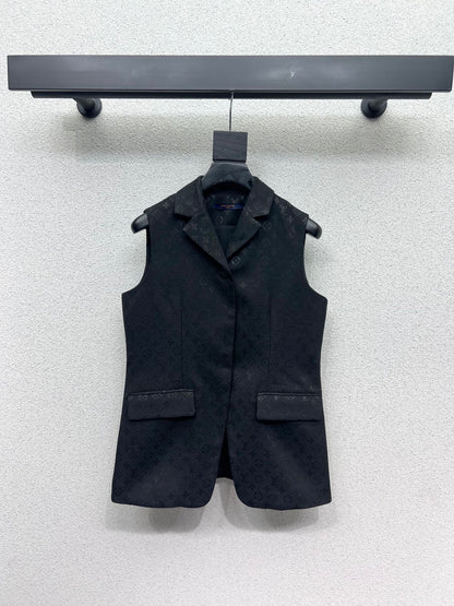 25 Classic jacquard fabric monogram suit vest
