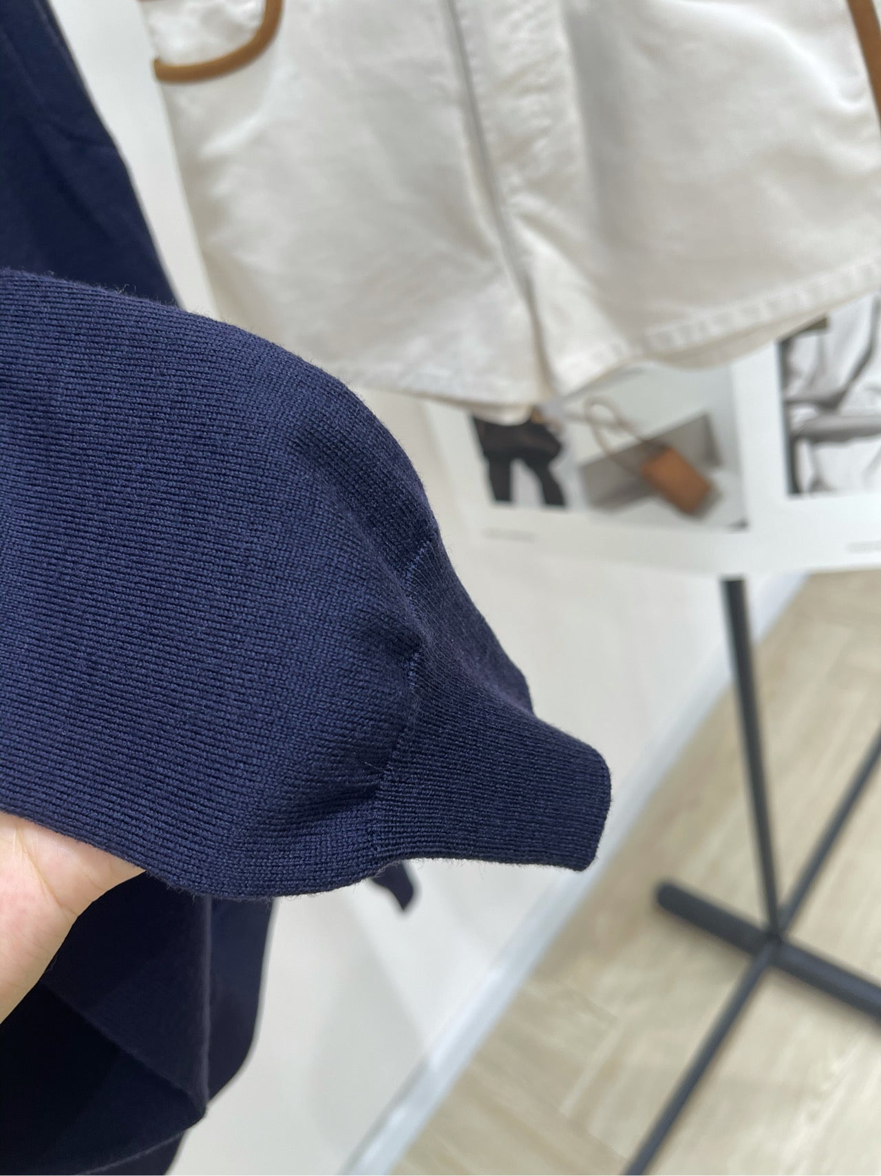 M 25 navy blue long-sleeved sweater with one-shoulder collar