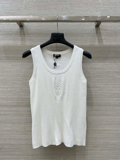25 autumn and winter new product heart logo intarsia knitted vest