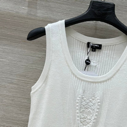 25 autumn and winter new product heart logo intarsia knitted vest