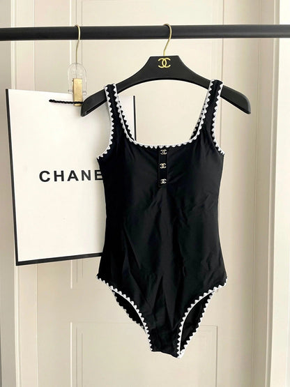 BIKINI SWIMSUIT SET IN BLACK AND WHITE TRIM 622173