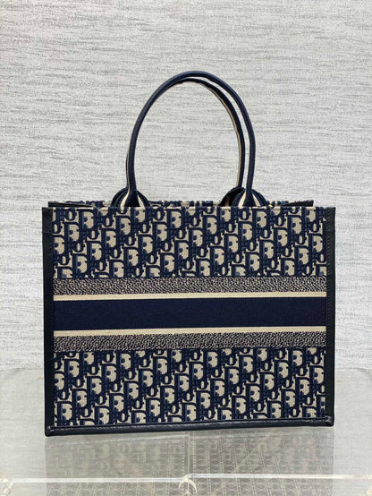 Book Tote Bag Blue Di0r Oblique Embroidery and Calfskin