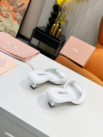 LEATHER SLIPPERS
