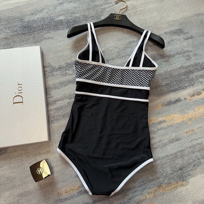 D swimsuit