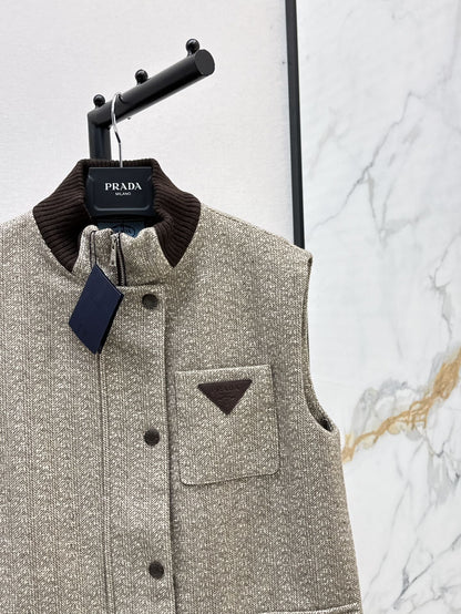 P 24fw wool vest