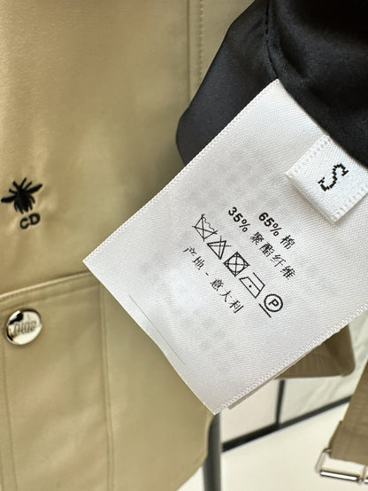 D 25ss cape trench coat