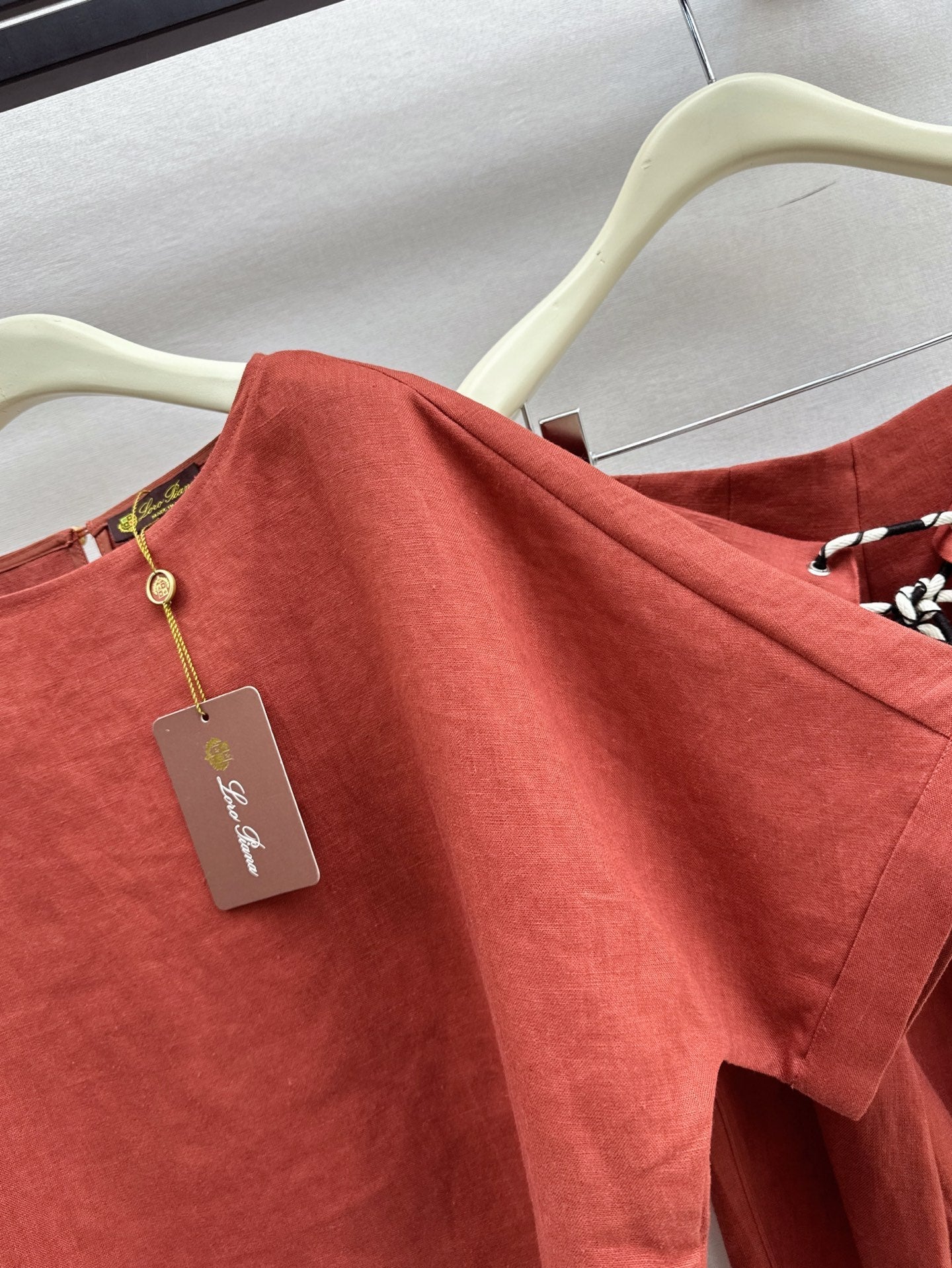 Lo 25ss linen suit
