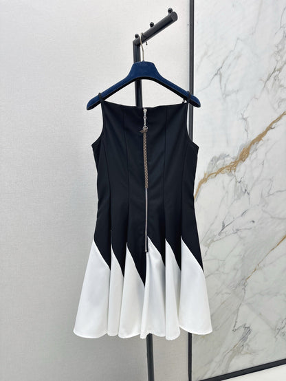 L 25ss ruffle dress