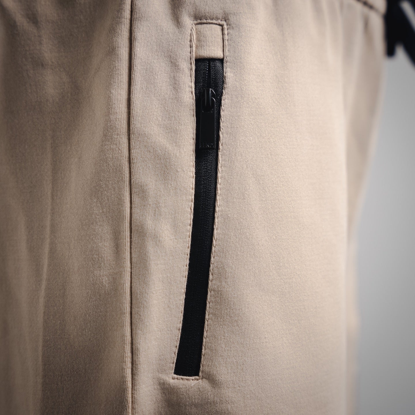 25ss Single side wave dot double F shorts