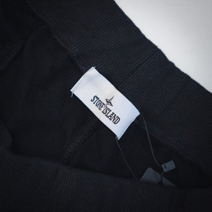 25ss Black and red badge embroidered shorts