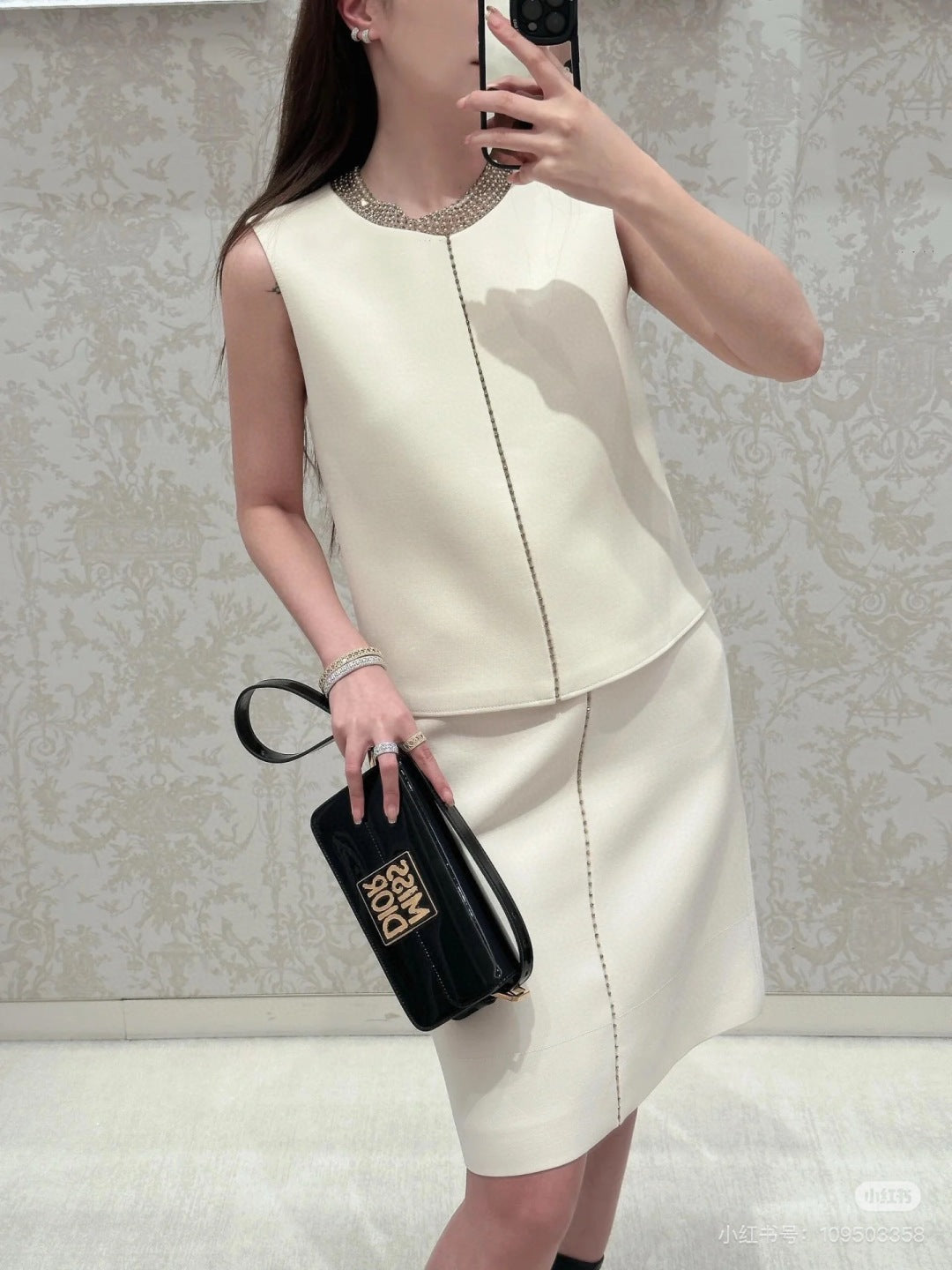 25SS beaded suit
