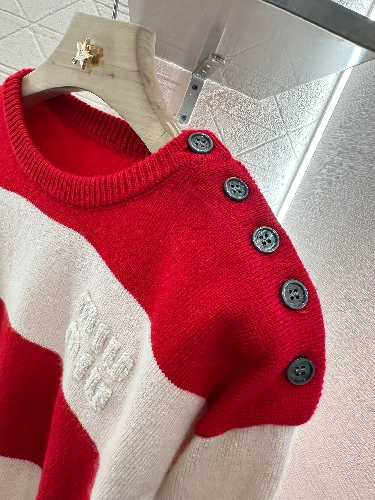 new product Striped crew neck sweater