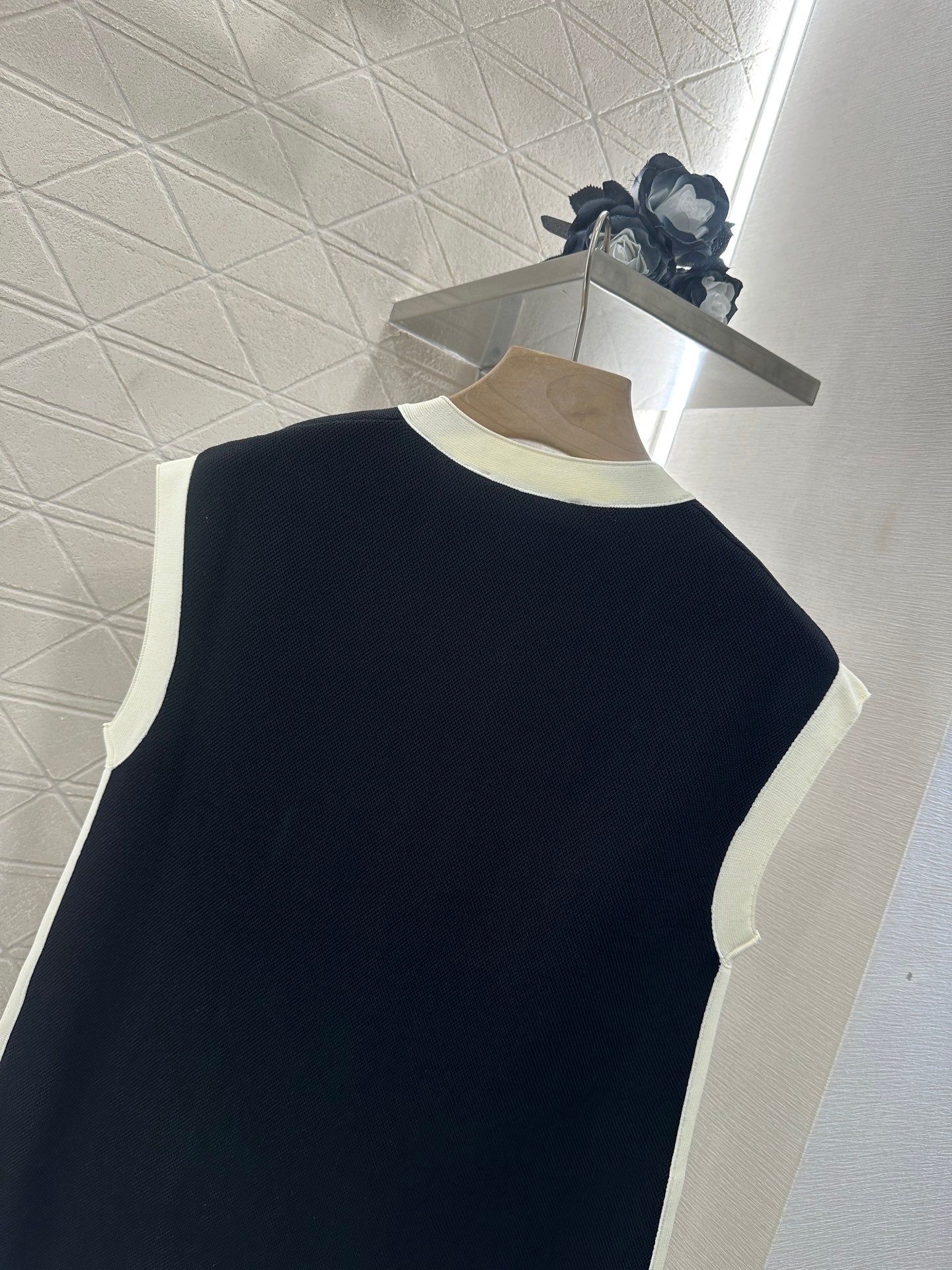 2025 new product Black and white vest dress