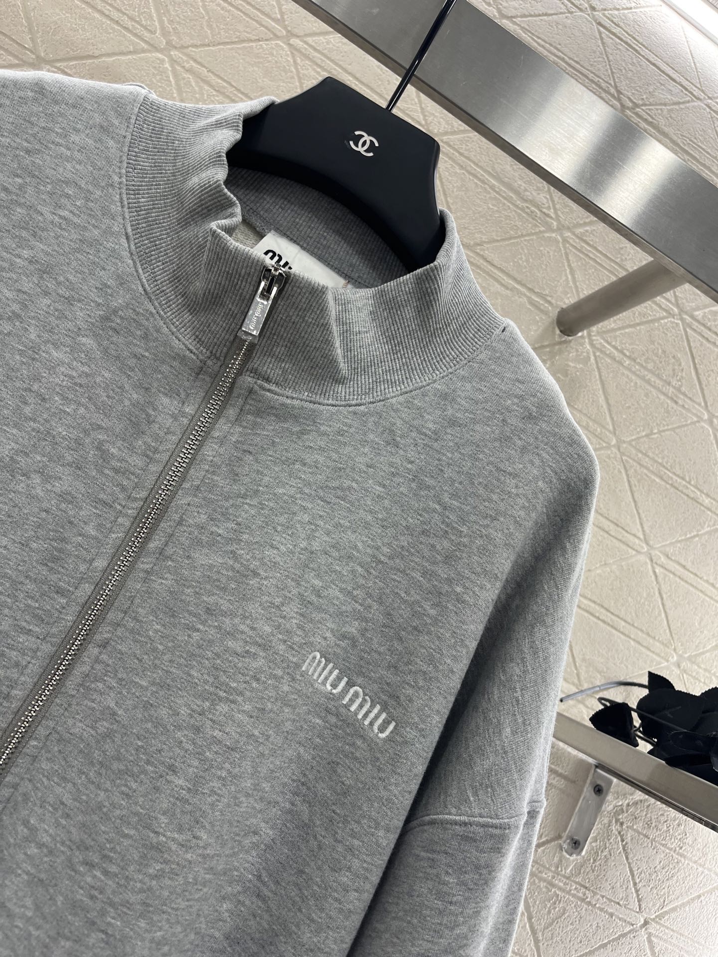 25 new product Drawstring sweater jacket