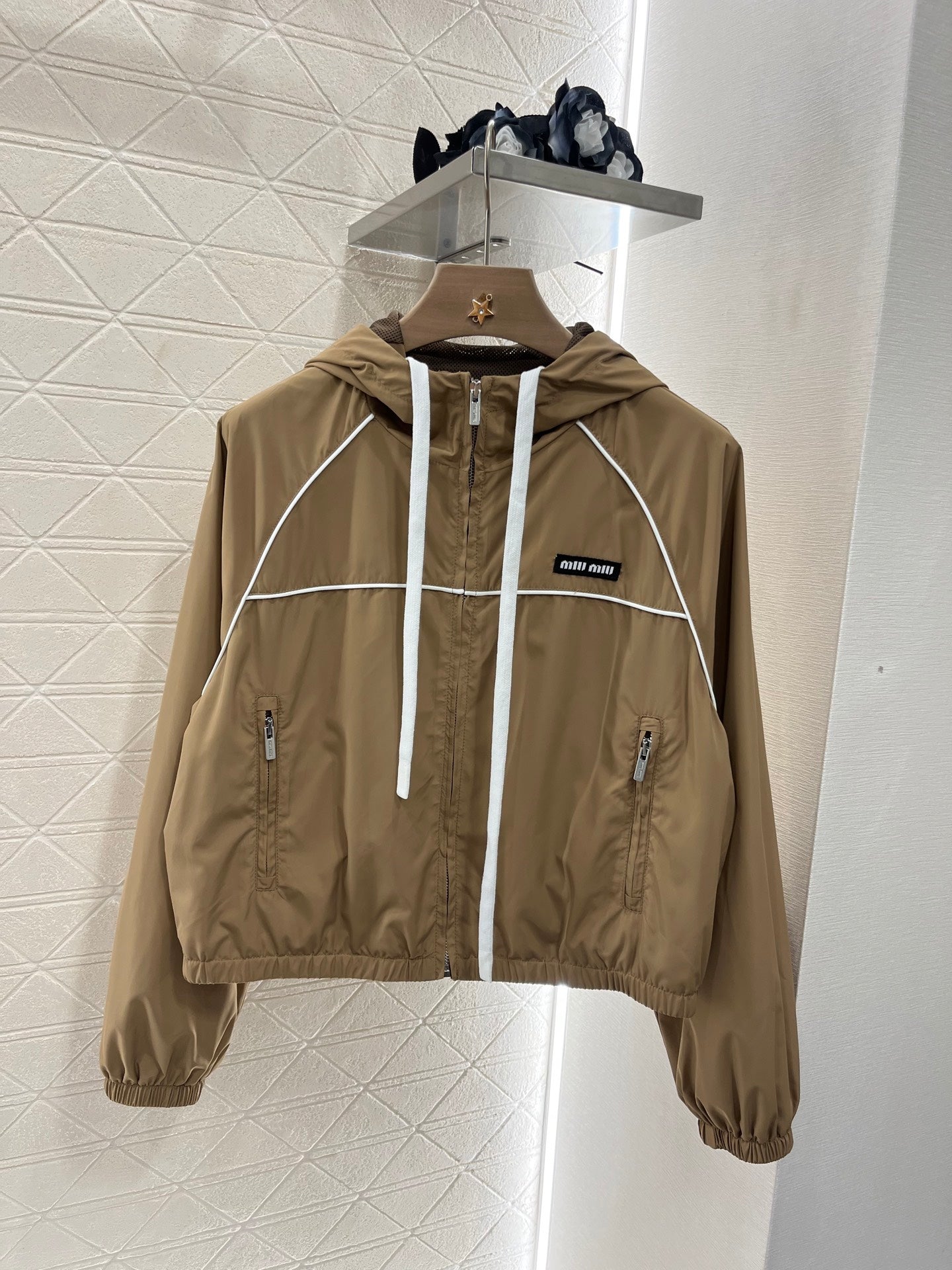 25 new products Hooded jacket