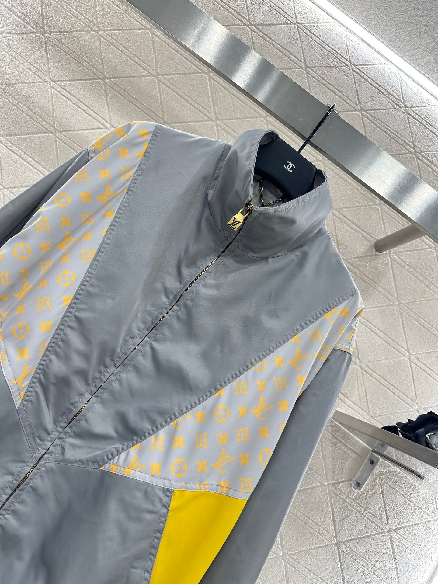 25 New Arrival Hooded Jacket