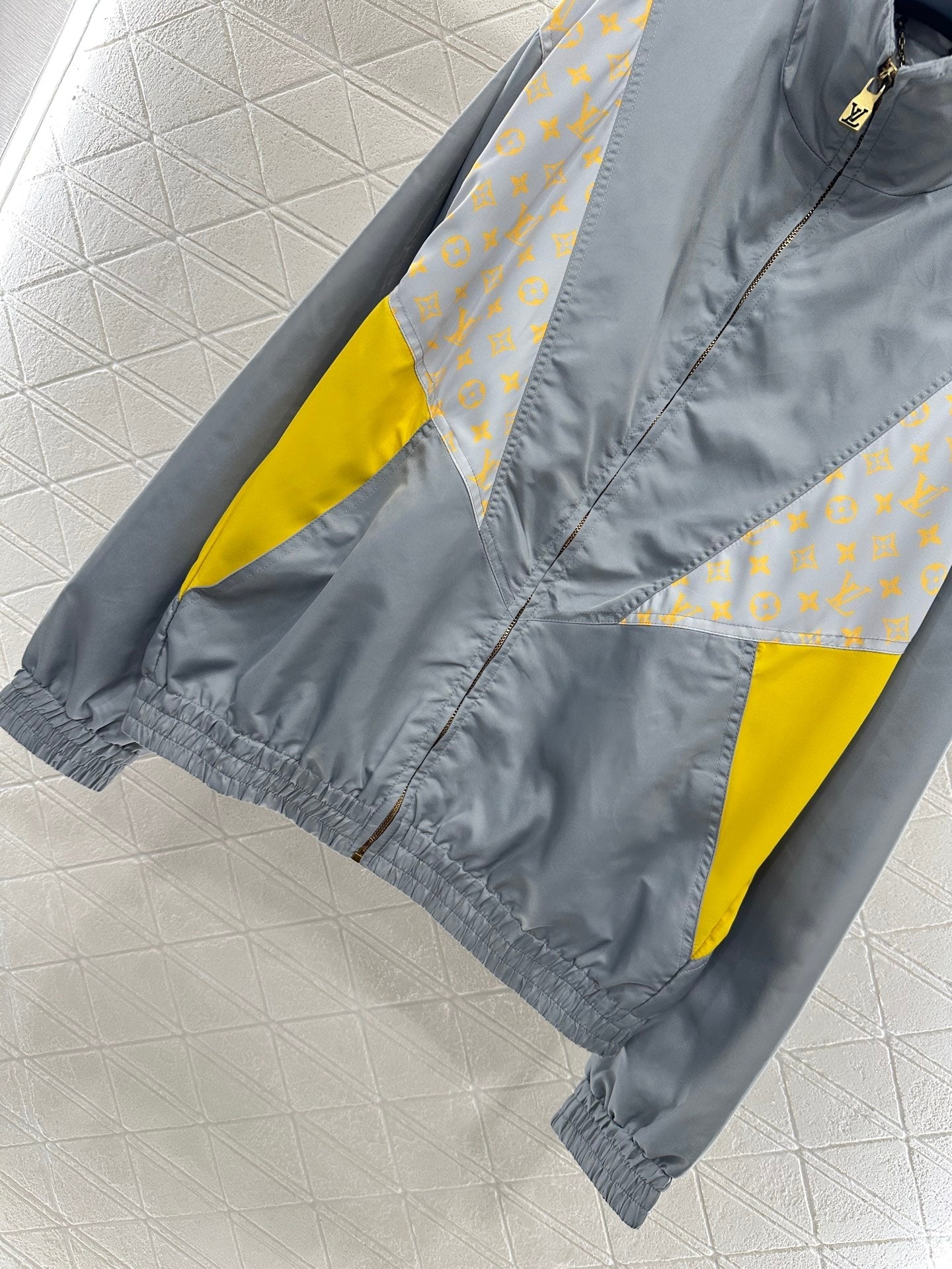 25 New Arrival Hooded Jacket
