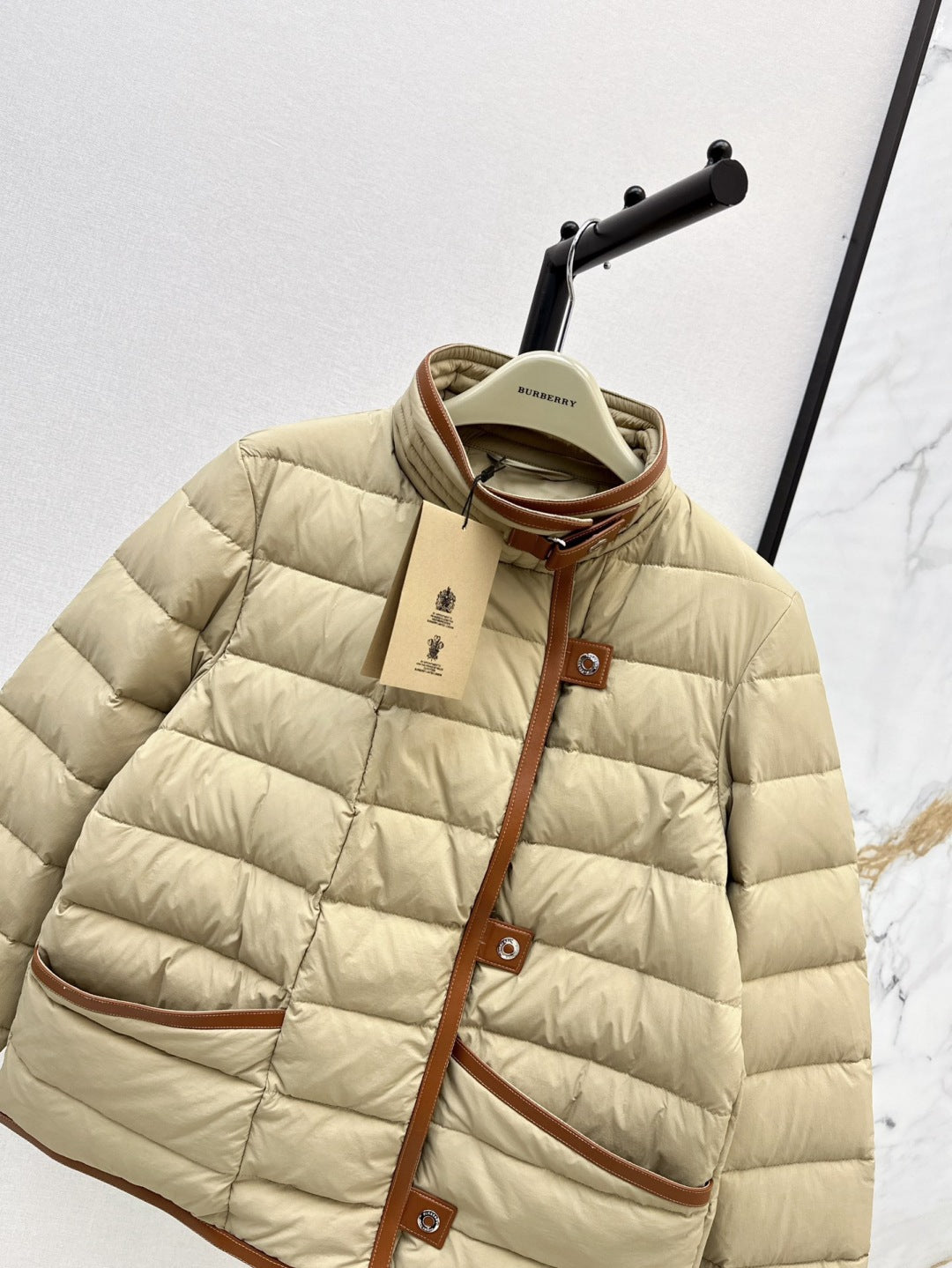Bur 25fw down jacket