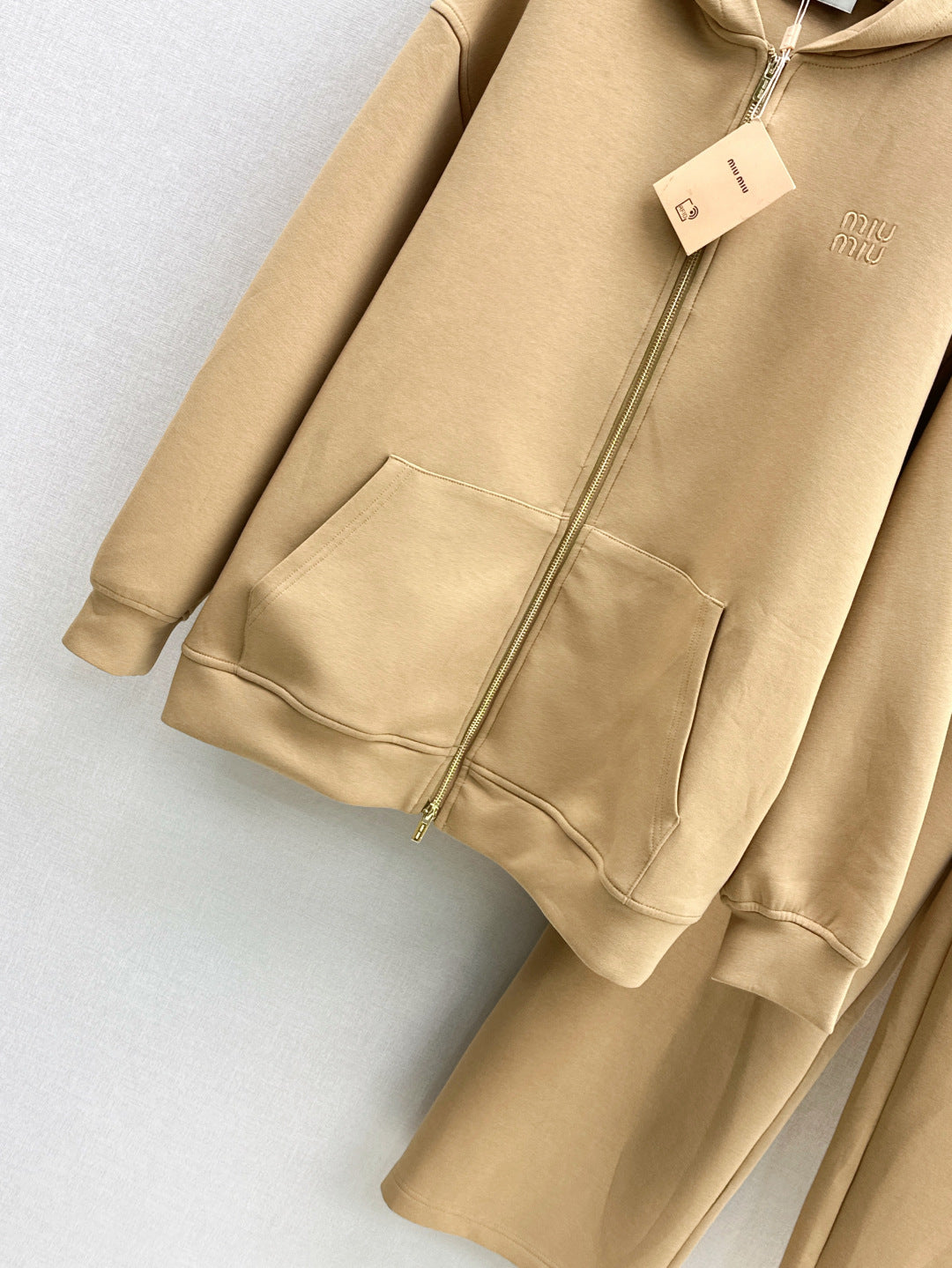 25fw tracksuit