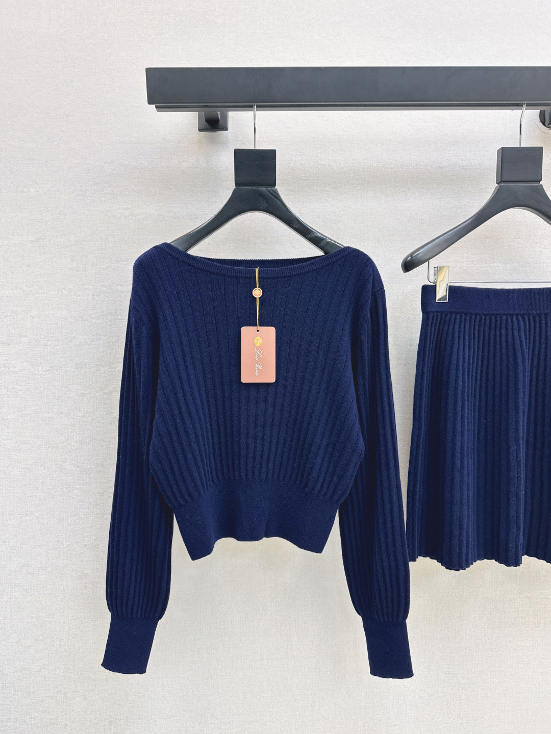 25fw cashmere knitted suit