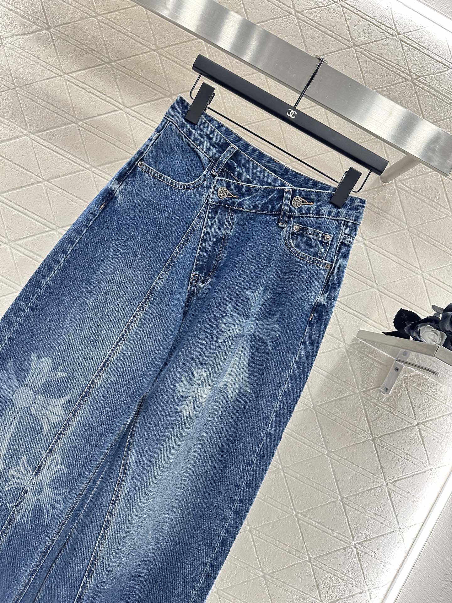 25 New Arrivals Denim Pants