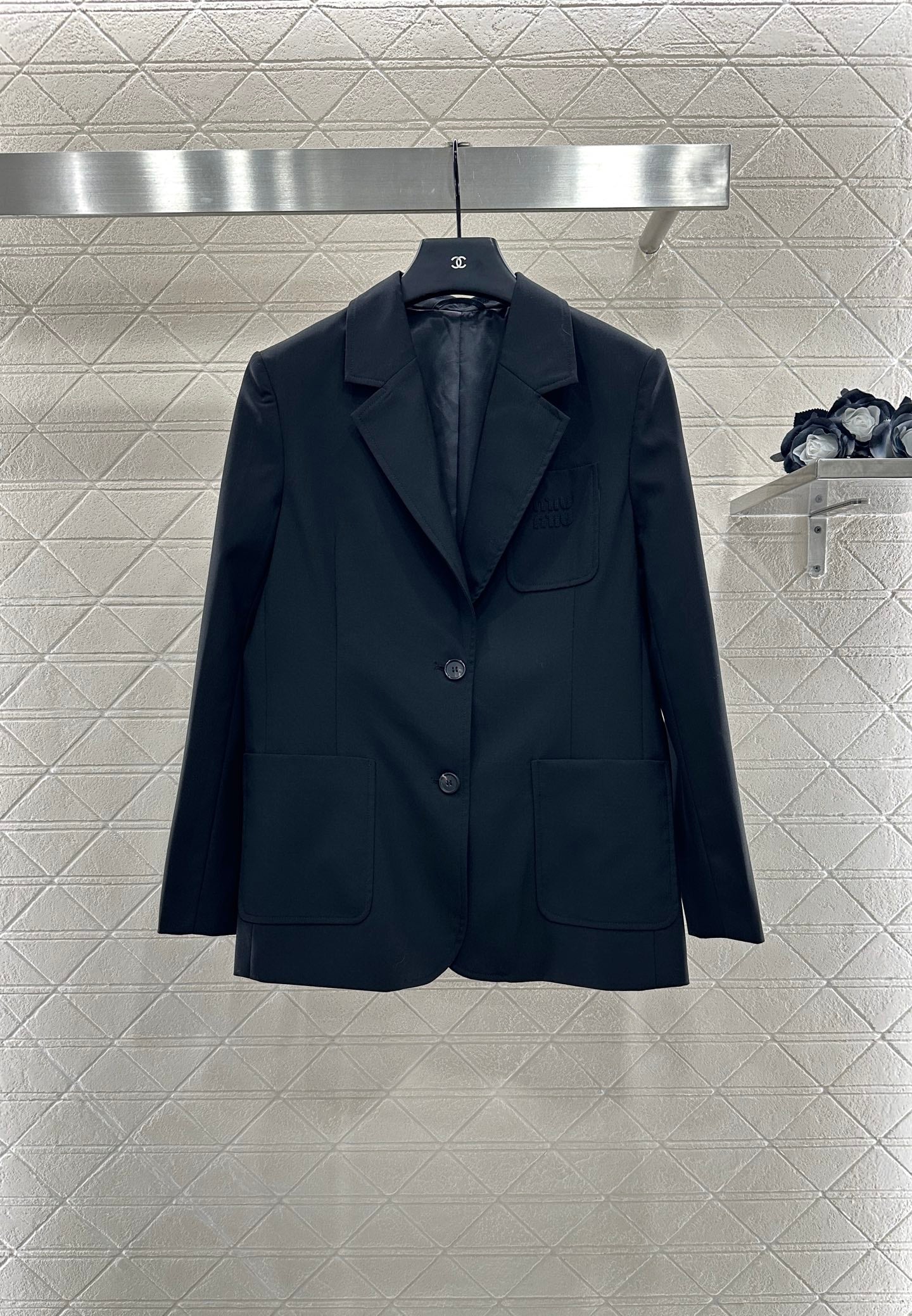 25 New Arrivals Suit-Shaped Jacket