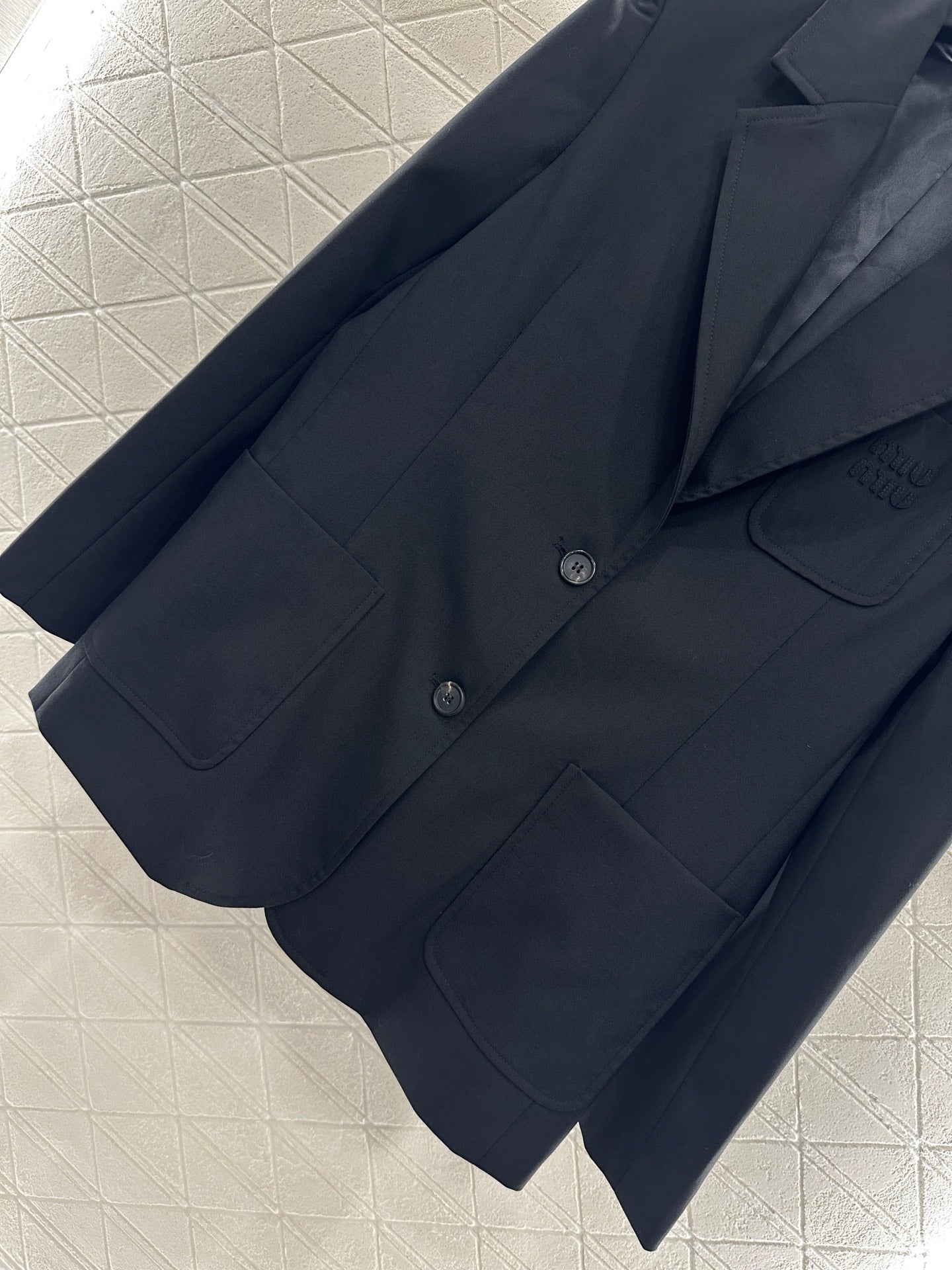 25 New Arrivals Suit-Shaped Jacket