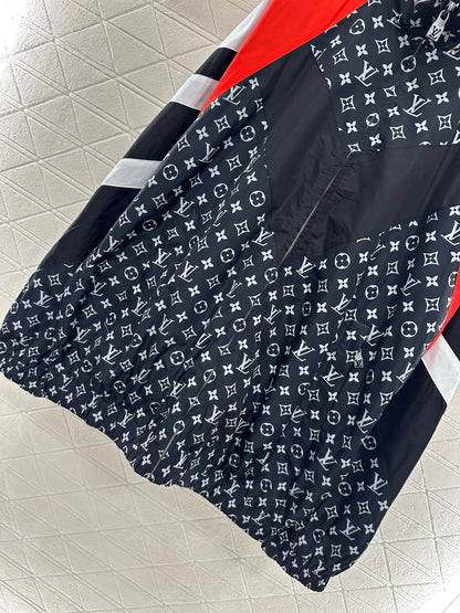 25 New Arrivals Hooded Jacket