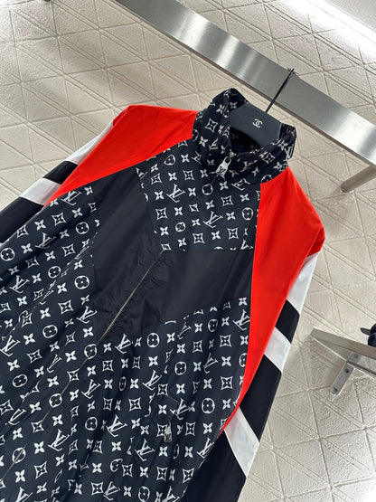 25 New Arrivals Hooded Jacket