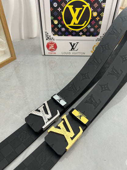 25 L leather belt