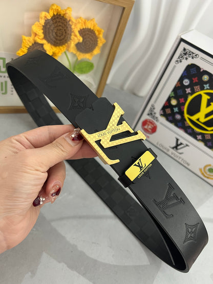 25 L leather belt