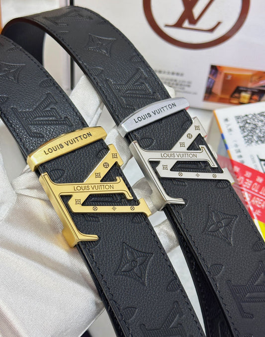 25 L leather belt