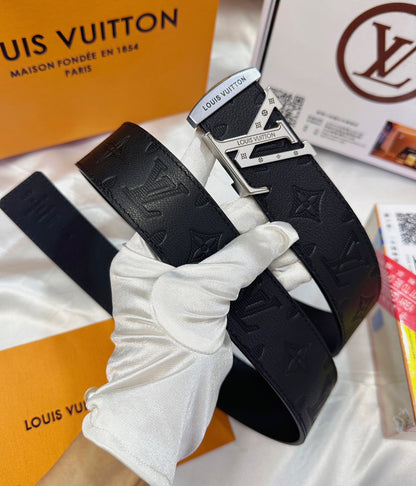 25 L leather belt